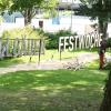 Auch am Mittwochnachmittag war wieder viel los auf der Allgäuer Festwoche. Für die Besucher gab es wieder einiges zu sehen. So konnten Sportfans mit dem Fahrrad Smoothies mixen und am Stand des DAV testen, wie lange sie sich mit den Händen an einer Stange herunterhängen lassen konnten. Zur Stärkung ging es dann ins Festzelt, wo die Blaskapelle wieder alles gab um die Gäste zu unterhalten.
