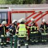 Am vergangenen Samstag fand im Sigmarszeller Ortsteil Bösenreutin der "Tag der Vereine" statt.  Am Samstagnachmittag stellte sich auch die Feuerwehr Bösenreutin den Bürgerinnen und Bürgern vor. 
Zimmerbrand als ÜbungseinsatzBei einen kleinen Einsatz Übung wurden angenommen das es in einem Wohnhaus zu einem Zimmerbrand gekommen ist und zwei Bewohner vermisst werden. Die ehrenamtlichen Einsatzkräfte, unterstützt durch die Jugendfeuerwehr, retteten die Bewohner.