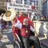 Am Freitag hat Stadtbüttel Gottfried Voigt traditionell den Fischertag auf dem Marktplatz ausgerufen. Für Musik sorgte die Musikkapelle Amendingen die Gäste unterhielt. Die Bewirtung der Gäste übernahmen Gruppen des Fischtagsvereins. 

Weitere Informationen finden Sie auf allgäuer-zeitung.de.