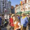 Am Freitag hat Stadtbüttel Gottfried Voigt traditionell den Fischertag auf dem Marktplatz ausgerufen. Für Musik sorgte die Musikkapelle Amendingen die Gäste unterhielt. Die Bewirtung der Gäste übernahmen Gruppen des Fischtagsvereins. 

Weitere Informationen finden Sie auf allgäuer-zeitung.de.