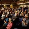 Seit 60 Jahren steht die britische Pop-Rock- und Beat-Band The Hollies mittlerweile auf den Bühnen der Welt. Zum Jubiläum spielten die Musiklegenden jetzt einen Gig in der Stadthalle Memmingen. Für die Fans gab es natürlich Klassiker wie "Bus Stop", "Carrie Anne" und "He ain't heavy, he's my Brother".
