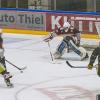 Auch in diesem Eishockey-Spiel in der Bezirksliga Bayern Gruppe West kamen die Hausherren vom HC Maustadt /ECDC Memmingen 1b nicht um eine Niederlage herum. Die Gäste verwandelten eiskalt die Chancen und so gingen die Punkte an Bad Bayersoien. Das Spiel endete 4:9.
