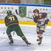 Auch in diesem Eishockey-Spiel in der Bezirksliga Bayern Gruppe West kamen die Hausherren vom HC Maustadt /ECDC Memmingen 1b nicht um eine Niederlage herum. Die Gäste verwandelten eiskalt die Chancen und so gingen die Punkte an Bad Bayersoien. Das Spiel endete 4:9.