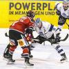 Der ECDC Memmingen hat das Derby gegen den EV Lindau am Montagabend vor heimischer Kulisse für sich entschieden. Die Memminger setzten sich vor 1.757 Zuschauern souverän mit 6:1 gegen die Gäste vom Bodensee durch.

Die Tore für Memmingen schossen Dominik Meisinger, Marvin Feigl, Matej Pekr, Donat Peter, Rovin Drothen und Sergej Topol. Den einzigen Treffer für den EV Lindau erzielte Arturs Sevcenko. Nach der Partie rangieren die Memminger auf dem 9. Platz der Oberliga-Süd-Tabelle. Der EV Lindau liegt auf Platz 11.