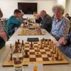Nach zwei Jahren Pause fand dieses Jahr wieder die Südschwäbische Schach-/Schnellschachmeisterschaft in Memmingen statt. 22 Brettstrategen aus 10 Vereine trafen sich dieses Jahr im TV-Heim. Von 10:00 Uhr bis 17:30 Uhr wurde auf den Schachfeldern gekämpft bis der Kopf rauchte. 
Die besten SpielerBei diesem Spiel versucht jeder den Anderen auszutricksen und Matt zu setzen. Am besten gelang dies Nachwuchsspieler Tobias Schöll aus Buchenberg, der ungeschlagen und mit sechs Punkten aus sieben Runden als Sieger aus dem Turnier hervorging. Jens Zimmermann vom SF Bad Grönenbach erreichte den zweiten Platz mit 5 Punkten und verlor nur ein einziges Spiel, bei zwei Remisen.Mit dem gleichen Ergebnis, aber der etwas schlechteren Feinwertung, kam Felix Pleyer vom SK Kempten auf den dritten Platz. Bester Memmminger wurde Duvnjak Pero mit 4 Punkten. Bei den Frauen spielte Sibylle Reindl vom SK Kaufbeuren zwar als einzige mit, dafür war sie die Beste. Das Turnier verlief in ruhiger und freundschaftlicher Atmosphäre und die Teilnehmer freuen sich auf das nächste Mal.
