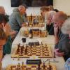 Nach zwei Jahren Pause fand dieses Jahr wieder die Südschwäbische Schach-/Schnellschachmeisterschaft in Memmingen statt. 22 Brettstrategen aus 10 Vereine trafen sich dieses Jahr im TV-Heim. Von 10:00 Uhr bis 17:30 Uhr wurde auf den Schachfeldern gekämpft bis der Kopf rauchte. 
Die besten SpielerBei diesem Spiel versucht jeder den Anderen auszutricksen und Matt zu setzen. Am besten gelang dies Nachwuchsspieler Tobias Schöll aus Buchenberg, der ungeschlagen und mit sechs Punkten aus sieben Runden als Sieger aus dem Turnier hervorging. Jens Zimmermann vom SF Bad Grönenbach erreichte den zweiten Platz mit 5 Punkten und verlor nur ein einziges Spiel, bei zwei Remisen.Mit dem gleichen Ergebnis, aber der etwas schlechteren Feinwertung, kam Felix Pleyer vom SK Kempten auf den dritten Platz. Bester Memmminger wurde Duvnjak Pero mit 4 Punkten. Bei den Frauen spielte Sibylle Reindl vom SK Kaufbeuren zwar als einzige mit, dafür war sie die Beste. Das Turnier verlief in ruhiger und freundschaftlicher Atmosphäre und die Teilnehmer freuen sich auf das nächste Mal.