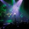 Seit über vier Jahrzehnten prägen "Grave Digger" die internationale Heavy-Metal- Szene. Ihren 40. Geburtstag feiert die Band derzeit mit einer Deutschlandtour. Mit dabei sind auch die Bands "Cellar Stone" und "Mystic Prophecy". Am Samstag machten die Musiker Station im Kaminwerk Memmingen. 
Viele Zuschauer verfolgen KonzertIn diesem Jahr werden es bereits 43 Jahre "Grave Digger". Die deutsche Metal-Band ist mit ihrer aktuellen "Knights & Riots" Tour in Deutschland unterwegs. Die Band aus Gladbeck um Sänger Chris Boltendahl war am Samstag im Kaminwerk Memmingen zu Gast und sorgte für mächtig Stimmung unter den Zuschauern, die trotz der widrigen Wetterverhältnissen zahlreich erschienen waren.Metal-Power aus dem AllgäuIm Vorprogramm von "Grave Digger" zeigte die Power-Metal-Band "Mystic Prophecy" um Sänger RD Liapakis aus Bad Grönenbach, was sie drauf hat. Für die Allgäuer war das aber nicht der einzige Auftritt in diesem Jahr im Kaminwerk. Am 17. Mai werden sie dort ihr neues Album vorstellen, unterstützt von "Hammer King". Die Fans können sich außerdem auf 100 Liter Freibier freuen. Hoher WiedererkennungswertSeit 2018 gibt es die griechische Band "Cellar Stone". Im Kaminwerk präsentierte die Band nun einige Songs aus ihren beiden Alben, die mittlerweile auf dem Markt sind. Die Mischung aus 80er Jahre Rock und derzeitigem Rock prägt sich relativ schnell ein und hat Wiedererkennungswert.