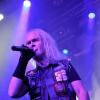 Seit über vier Jahrzehnten prägen "Grave Digger" die internationale Heavy-Metal- Szene. Ihren 40. Geburtstag feiert die Band derzeit mit einer Deutschlandtour. Mit dabei sind auch die Bands "Cellar Stone" und "Mystic Prophecy". Am Samstag machten die Musiker Station im Kaminwerk Memmingen. 
Viele Zuschauer verfolgen KonzertIn diesem Jahr werden es bereits 43 Jahre "Grave Digger". Die deutsche Metal-Band ist mit ihrer aktuellen "Knights & Riots" Tour in Deutschland unterwegs. Die Band aus Gladbeck um Sänger Chris Boltendahl war am Samstag im Kaminwerk Memmingen zu Gast und sorgte für mächtig Stimmung unter den Zuschauern, die trotz der widrigen Wetterverhältnissen zahlreich erschienen waren.Metal-Power aus dem AllgäuIm Vorprogramm von "Grave Digger" zeigte die Power-Metal-Band "Mystic Prophecy" um Sänger RD Liapakis aus Bad Grönenbach, was sie drauf hat. Für die Allgäuer war das aber nicht der einzige Auftritt in diesem Jahr im Kaminwerk. Am 17. Mai werden sie dort ihr neues Album vorstellen, unterstützt von "Hammer King". Die Fans können sich außerdem auf 100 Liter Freibier freuen. Hoher WiedererkennungswertSeit 2018 gibt es die griechische Band "Cellar Stone". Im Kaminwerk präsentierte die Band nun einige Songs aus ihren beiden Alben, die mittlerweile auf dem Markt sind. Die Mischung aus 80er Jahre Rock und derzeitigem Rock prägt sich relativ schnell ein und hat Wiedererkennungswert.