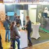 Zum siebten Mal fand am Samstag, 11. Februar 2023 die Messe "Freiraum" in der Memminger Stadthalle statt. Die Messe "Freiraum" steht für Job, Bildung und Gründung. Über 60 regionale Arbeitgeber und Bildungsinstitute informieren und beraten mit ihren Experten über Job und Karrieremöglichkeiten. 
"Jobwall" mit StellenangebotenFür Suchende nach einem passenden Arbeitsplatz standen die Bundesagentur für Arbeit und die Interessenvertretung 50+ zur Verfügung. Es gab außerdem eine "Jobwall", die einen Überblick über die aktuellen Stellenangebote geboten hat, und dabei die Möglichkeit, sich direkt bei den ausstellenden Firmen vor Ort zu bewerben. Auch bot sich ein Vortragsprogramm an, bei dem Referenten über Themen wie Fachkräftemangel, Wandel in Zeiten der Digitalisierung und berufliche Neuorientierung berieten.