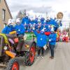 Nach vier Jahren Pause gab es am Samstag den 6. Günzer Karnevalszug. Bei fast frühlingshaftem Wetter zogen 350 Teilnehmer - von Kindergartenkindern bis hin zu den Wilden 70-ern - mit liebevoll gestalteten Kostümen und Wagen die Dorfstraße lang. Das Kinderprinzenpaar Paula I. und Timo I. haben von ihrer Burg aus den fast 4.000 Zuschauern zugewinkt. Für die musikalische Unterstützung im Zug sorgten die Westerheimer Musikanten und die Laub'ner Blasmusik.
 
Fotos: Thomas Weigert
 
 
 