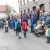 Nach vier Jahren Pause gab es am Samstag den 6. Günzer Karnevalszug. Bei fast frühlingshaftem Wetter zogen 350 Teilnehmer - von Kindergartenkindern bis hin zu den Wilden 70-ern - mit liebevoll gestalteten Kostümen und Wagen die Dorfstraße lang. Das Kinderprinzenpaar Paula I. und Timo I. haben von ihrer Burg aus den fast 4.000 Zuschauern zugewinkt. Für die musikalische Unterstützung im Zug sorgten die Westerheimer Musikanten und die Laub'ner Blasmusik.
 
Fotos: Thomas Weigert
 
 
 