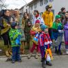 Nach vier Jahren Pause gab es am Samstag den 6. Günzer Karnevalszug. Bei fast frühlingshaftem Wetter zogen 350 Teilnehmer - von Kindergartenkindern bis hin zu den Wilden 70-ern - mit liebevoll gestalteten Kostümen und Wagen die Dorfstraße lang. Das Kinderprinzenpaar Paula I. und Timo I. haben von ihrer Burg aus den fast 4.000 Zuschauern zugewinkt. Für die musikalische Unterstützung im Zug sorgten die Westerheimer Musikanten und die Laub'ner Blasmusik.
 
Fotos: Thomas Weigert
 
 
 