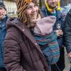 Nach vier Jahren Pause gab es am Samstag den 6. Günzer Karnevalszug. Bei fast frühlingshaftem Wetter zogen 350 Teilnehmer - von Kindergartenkindern bis hin zu den Wilden 70-ern - mit liebevoll gestalteten Kostümen und Wagen die Dorfstraße lang. Das Kinderprinzenpaar Paula I. und Timo I. haben von ihrer Burg aus den fast 4.000 Zuschauern zugewinkt. Für die musikalische Unterstützung im Zug sorgten die Westerheimer Musikanten und die Laub'ner Blasmusik.
 
Fotos: Thomas Weigert
 
 
 