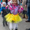 Nach vier Jahren Pause gab es am Samstag den 6. Günzer Karnevalszug. Bei fast frühlingshaftem Wetter zogen 350 Teilnehmer - von Kindergartenkindern bis hin zu den Wilden 70-ern - mit liebevoll gestalteten Kostümen und Wagen die Dorfstraße lang. Das Kinderprinzenpaar Paula I. und Timo I. haben von ihrer Burg aus den fast 4.000 Zuschauern zugewinkt. Für die musikalische Unterstützung im Zug sorgten die Westerheimer Musikanten und die Laub'ner Blasmusik.
 
Fotos: Thomas Weigert
 
 
 