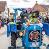 Nach vier Jahren Pause gab es am Samstag den 6. Günzer Karnevalszug. Bei fast frühlingshaftem Wetter zogen 350 Teilnehmer - von Kindergartenkindern bis hin zu den Wilden 70-ern - mit liebevoll gestalteten Kostümen und Wagen die Dorfstraße lang. Das Kinderprinzenpaar Paula I. und Timo I. haben von ihrer Burg aus den fast 4.000 Zuschauern zugewinkt. Für die musikalische Unterstützung im Zug sorgten die Westerheimer Musikanten und die Laub'ner Blasmusik.
 
Fotos: Thomas Weigert
 
 
 