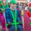 Nach vier Jahren Pause gab es am Samstag den 6. Günzer Karnevalszug. Bei fast frühlingshaftem Wetter zogen 350 Teilnehmer - von Kindergartenkindern bis hin zu den Wilden 70-ern - mit liebevoll gestalteten Kostümen und Wagen die Dorfstraße lang. Das Kinderprinzenpaar Paula I. und Timo I. haben von ihrer Burg aus den fast 4.000 Zuschauern zugewinkt. Für die musikalische Unterstützung im Zug sorgten die Westerheimer Musikanten und die Laub'ner Blasmusik.
 
Fotos: Thomas Weigert
 
 
 