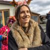 Nach vier Jahren Pause gab es am Samstag den 6. Günzer Karnevalszug. Bei fast frühlingshaftem Wetter zogen 350 Teilnehmer - von Kindergartenkindern bis hin zu den Wilden 70-ern - mit liebevoll gestalteten Kostümen und Wagen die Dorfstraße lang. Das Kinderprinzenpaar Paula I. und Timo I. haben von ihrer Burg aus den fast 4.000 Zuschauern zugewinkt. Für die musikalische Unterstützung im Zug sorgten die Westerheimer Musikanten und die Laub'ner Blasmusik.
 
Fotos: Thomas Weigert
 
 
 