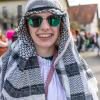 Nach vier Jahren Pause gab es am Samstag den 6. Günzer Karnevalszug. Bei fast frühlingshaftem Wetter zogen 350 Teilnehmer - von Kindergartenkindern bis hin zu den Wilden 70-ern - mit liebevoll gestalteten Kostümen und Wagen die Dorfstraße lang. Das Kinderprinzenpaar Paula I. und Timo I. haben von ihrer Burg aus den fast 4.000 Zuschauern zugewinkt. Für die musikalische Unterstützung im Zug sorgten die Westerheimer Musikanten und die Laub'ner Blasmusik.
 
Fotos: Thomas Weigert
 
 
 