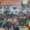 Am Faschingsumzug in Wertach haben am Sonntag 25 Wagen und 26 Fußgruppen teilgenommen. Der Wettergott war den Wertachern auch wohl gesonnen. Es blieb trocken. Einige tausend Zuschauer sahen sich den Umzug an.
 
Fotos: Christian Bischoff