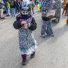 Nach vier Jahren Pause gab es am Samstag den 6. Günzer Karnevalszug. Bei fast frühlingshaftem Wetter zogen 350 Teilnehmer - von Kindergartenkindern bis hin zu den Wilden 70-ern - mit liebevoll gestalteten Kostümen und Wagen die Dorfstraße lang. Das Kinderprinzenpaar Paula I. und Timo I. haben von ihrer Burg aus den fast 4.000 Zuschauern zugewinkt. Für die musikalische Unterstützung im Zug sorgten die Westerheimer Musikanten und die Laub'ner Blasmusik.
 
Fotos: Thomas Weigert
 
 
 