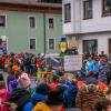 Am Faschingsumzug in Wertach haben am Sonntag 25 Wagen und 26 Fußgruppen teilgenommen. Der Wettergott war den Wertachern auch wohl gesonnen. Es blieb trocken. Einige tausend Zuschauer sahen sich den Umzug an.
 
Fotos: Christian Bischoff