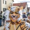 Nach vier Jahren Pause gab es am Samstag den 6. Günzer Karnevalszug. Bei fast frühlingshaftem Wetter zogen 350 Teilnehmer - von Kindergartenkindern bis hin zu den Wilden 70-ern - mit liebevoll gestalteten Kostümen und Wagen die Dorfstraße lang. Das Kinderprinzenpaar Paula I. und Timo I. haben von ihrer Burg aus den fast 4.000 Zuschauern zugewinkt. Für die musikalische Unterstützung im Zug sorgten die Westerheimer Musikanten und die Laub'ner Blasmusik.
 
Fotos: Thomas Weigert
 
 
 
