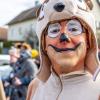 Nach vier Jahren Pause gab es am Samstag den 6. Günzer Karnevalszug. Bei fast frühlingshaftem Wetter zogen 350 Teilnehmer - von Kindergartenkindern bis hin zu den Wilden 70-ern - mit liebevoll gestalteten Kostümen und Wagen die Dorfstraße lang. Das Kinderprinzenpaar Paula I. und Timo I. haben von ihrer Burg aus den fast 4.000 Zuschauern zugewinkt. Für die musikalische Unterstützung im Zug sorgten die Westerheimer Musikanten und die Laub'ner Blasmusik.
 
Fotos: Thomas Weigert
 
 
 