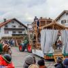 Am Faschingsumzug in Wertach haben am Sonntag 25 Wagen und 26 Fußgruppen teilgenommen. Der Wettergott war den Wertachern auch wohl gesonnen. Es blieb trocken. Einige tausend Zuschauer sahen sich den Umzug an.
 
Fotos: Christian Bischoff