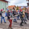 Am Faschingsumzug in Wertach haben am Sonntag 25 Wagen und 26 Fußgruppen teilgenommen. Der Wettergott war den Wertachern auch wohl gesonnen. Es blieb trocken. Einige tausend Zuschauer sahen sich den Umzug an.
 
Fotos: Christian Bischoff