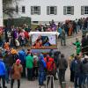 Am Faschingsumzug in Wertach haben am Sonntag 25 Wagen und 26 Fußgruppen teilgenommen. Der Wettergott war den Wertachern auch wohl gesonnen. Es blieb trocken. Einige tausend Zuschauer sahen sich den Umzug an.
 
Fotos: Christian Bischoff