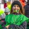 Nach vier Jahren Pause gab es am Samstag den 6. Günzer Karnevalszug. Bei fast frühlingshaftem Wetter zogen 350 Teilnehmer - von Kindergartenkindern bis hin zu den Wilden 70-ern - mit liebevoll gestalteten Kostümen und Wagen die Dorfstraße lang. Das Kinderprinzenpaar Paula I. und Timo I. haben von ihrer Burg aus den fast 4.000 Zuschauern zugewinkt. Für die musikalische Unterstützung im Zug sorgten die Westerheimer Musikanten und die Laub'ner Blasmusik.
 
Fotos: Thomas Weigert
 
 
 