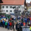Am Faschingsumzug in Wertach haben am Sonntag 25 Wagen und 26 Fußgruppen teilgenommen. Der Wettergott war den Wertachern auch wohl gesonnen. Es blieb trocken. Einige tausend Zuschauer sahen sich den Umzug an.
 
Fotos: Christian Bischoff