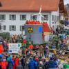 Am Faschingsumzug in Wertach haben am Sonntag 25 Wagen und 26 Fußgruppen teilgenommen. Der Wettergott war den Wertachern auch wohl gesonnen. Es blieb trocken. Einige tausend Zuschauer sahen sich den Umzug an.
 
Fotos: Christian Bischoff