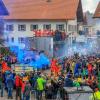 Am Faschingsumzug in Wertach haben am Sonntag 25 Wagen und 26 Fußgruppen teilgenommen. Der Wettergott war den Wertachern auch wohl gesonnen. Es blieb trocken. Einige tausend Zuschauer sahen sich den Umzug an.
 
Fotos: Christian Bischoff
