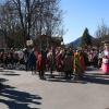 Auch im Oberstaufener Ortsteil Thalkirchdorf wurde - zwar eher klein, aber durchaus fein - Fasching gefeiert. Bei schönstem Frühlingswetter sahen sich am Dienstagnachmittag viele Besucher den Faschingsumzug an, bei dem Hexen, Bienen und kreative Faschingswagen für gute Laune sorgten.
 
 
Fotos: Christian Bischoff