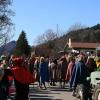 Auch im Oberstaufener Ortsteil Thalkirchdorf wurde - zwar eher klein, aber durchaus fein - Fasching gefeiert. Bei schönstem Frühlingswetter sahen sich am Dienstagnachmittag viele Besucher den Faschingsumzug an, bei dem Hexen, Bienen und kreative Faschingswagen für gute Laune sorgten.
 
 
Fotos: Christian Bischoff