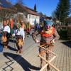 Auch im Oberstaufener Ortsteil Thalkirchdorf wurde - zwar eher klein, aber durchaus fein - Fasching gefeiert. Bei schönstem Frühlingswetter sahen sich am Dienstagnachmittag viele Besucher den Faschingsumzug an, bei dem Hexen, Bienen und kreative Faschingswagen für gute Laune sorgten.
 
 
Fotos: Christian Bischoff
