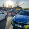 Klimaakivisten der "Letzten Generation" haben am Montagmorgen in Kempten an der A7-Abfahrt zur B19 die Straße blockiert. Es kam nach Angaben der Polizei zu einem erheblichen Rückstau. Mittlerweile hat die Polizei die Blockade aber aufgelöst.