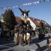 68 Gruppen (Wagen, Kapellen, Fanfarenzüge und Fußvolk) haben beim Faschingsumzug in Kirchdorf/Iller bei Kaiserwetter für beste Stimmung gesorgt. Im Anschluss wurde noch in der Festhalle Kehraus gefeiert.