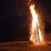 Über 1.000 Besucher sind am Sonntagabend auf den Kalvarienberg in Sonthofen gekommen, um den Fuken zu sehen.