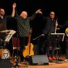 Unter dem Namen "Camerata Bavarese" musizierten im Stadtsaal Kaufbeuren Sigi Schwab an der Gitarre und Klaus Hampl an der Klarinette. Das Jazz-Quartett ergänzten kongenial Magnus Dauner (Perkussion) und Heiko Jung (Bass). In 90 Minuten entführten die Klangkünstler 200 aufmerksame Zuhörer in die barocke Klassik, aber auch in den indischen und afroamerikanischen Kulturkreis.