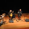 Unter dem Namen "Camerata Bavarese" musizierten im Stadtsaal Kaufbeuren Sigi Schwab an der Gitarre und Klaus Hampl an der Klarinette. Das Jazz-Quartett ergänzten kongenial Magnus Dauner (Perkussion) und Heiko Jung (Bass). In 90 Minuten entführten die Klangkünstler 200 aufmerksame Zuhörer in die barocke Klassik, aber auch in den indischen und afroamerikanischen Kulturkreis.
