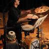 Unter dem Namen "Camerata Bavarese" musizierten im Stadtsaal Kaufbeuren Sigi Schwab an der Gitarre und Klaus Hampl an der Klarinette. Das Jazz-Quartett ergänzten kongenial Magnus Dauner (Perkussion) und Heiko Jung (Bass). In 90 Minuten entführten die Klangkünstler 200 aufmerksame Zuhörer in die barocke Klassik, aber auch in den indischen und afroamerikanischen Kulturkreis.