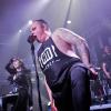 Die Band "Heldmaschine" war am Samstag im Kaminwerk Memmingen zu Gast. Zusammen mit Aeverium feierten die Koblenzer den Abschluss einer gelungenen Tour. Die ein oder andere Einlage durfte dabei nicht fehlen. Die Band ist ein "Nebenprojekt" des Völkerball-Sängers René Anlauff, der am 12. und 13. Januar wieder im Kaminwerk auftritt. Weil die Konzerte regelmäßig ausverkauft sind, hat man dieses Mal zwei Tage angesetzt.
 
Bilder: Daniel Tretter