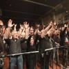 Vergangenen Freitag (24.03.2023) war die hessische Alternative-Rock-Band "April Art" im Kaminwerk Memmingen als Support von John Diva. Gegründet wurde die Band 2014 und schon 2 Jahre später wurde "April Art" mit dem Deutschen Rock Preis 2016 ausgezeichnet. Auf das Debütalbum "Rise & Fall" musste man sich bis 2019 gedulden. Wer sie Live sehen möchte, hat am 4.11. im ABDERA Biberach die Möglichkeit.
Fotos: Daniel Tretter