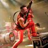 Vergangenen Freitag (24.03.2023) war die hessische Alternative-Rock-Band "April Art" im Kaminwerk Memmingen als Support von John Diva. Gegründet wurde die Band 2014 und schon 2 Jahre später wurde "April Art" mit dem Deutschen Rock Preis 2016 ausgezeichnet. Auf das Debütalbum "Rise & Fall" musste man sich bis 2019 gedulden. Wer sie Live sehen möchte, hat am 4.11. im ABDERA Biberach die Möglichkeit.
Fotos: Daniel Tretter