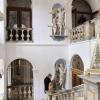 In Ottobeuren ist das Klostermuseum der Benediktinerabtei nach langer Renovierung am Samstag wieder eröffnet worden. Zahlreiche Besucher besichtigten am Tag der offenen Tür das neue Klostermuseum. 
 
Bilder: Fritz Pavlon