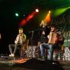 Mit einer Mischung aus traditioneller und moderner irischer Musik hat "Irish Heartbeat" am Dienstagabend den St. Patrick´s Day in der Kultbox in Kempten nachgefeiert. Mit viel Spiellaune und Können begeisterten die drei Bands "Alfi", "Fourth Moon" und "The Outside Track" das Publikum. Beim letzten Lied animierte "The Outside Track" die Zuschauer zum Mitsingen. Als bei der gemeinsamen Zugabe dann alle Musiker noch einmal auf der Bühne waren, jubelte das Publikum ihnen ihm Stehen zu. Für die Musiker war Kempten die letzte Station ihrer langen Tournee, die sie einmal durch ganz Deutschland geführt hatte.
Fotos: Christian Gögler