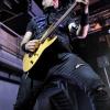 Die Band "Heldmaschine" war am Samstag im Kaminwerk Memmingen zu Gast. Zusammen mit Aeverium feierten die Koblenzer den Abschluss einer gelungenen Tour. Die ein oder andere Einlage durfte dabei nicht fehlen. Die Band ist ein "Nebenprojekt" des Völkerball-Sängers René Anlauff, der am 12. und 13. Januar wieder im Kaminwerk auftritt. Weil die Konzerte regelmäßig ausverkauft sind, hat man dieses Mal zwei Tage angesetzt.
 
Bilder: Daniel Tretter