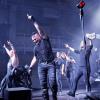 Die Band "Heldmaschine" war am Samstag im Kaminwerk Memmingen zu Gast. Zusammen mit Aeverium feierten die Koblenzer den Abschluss einer gelungenen Tour. Die ein oder andere Einlage durfte dabei nicht fehlen. Die Band ist ein "Nebenprojekt" des Völkerball-Sängers René Anlauff, der am 12. und 13. Januar wieder im Kaminwerk auftritt. Weil die Konzerte regelmäßig ausverkauft sind, hat man dieses Mal zwei Tage angesetzt.
 
Bilder: Daniel Tretter